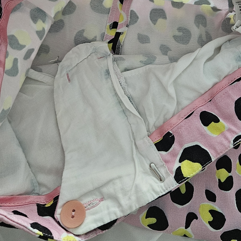 Love Moschino Pink Pants with Black and Yellow Leopard Print - Picture 10 of 10